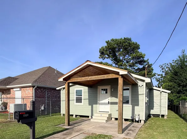 1323 Aycock St, Houma, LA 70360