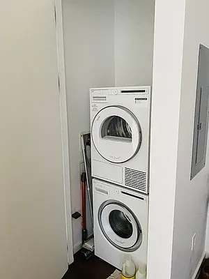 Rented by Oxford Property Group | media 17