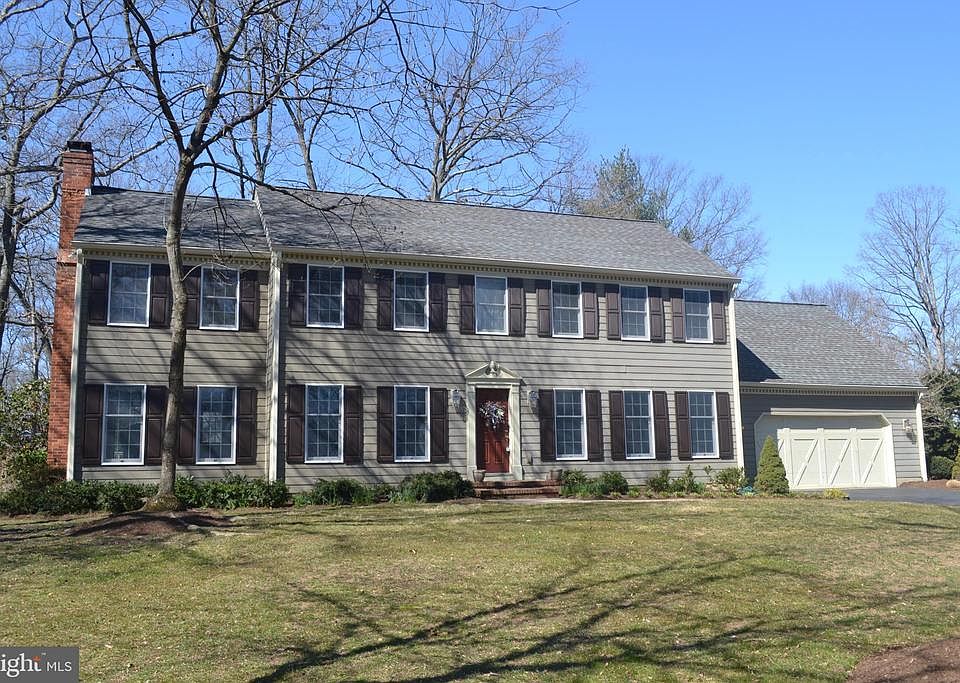 1st image of 473 Edinburgh Ct