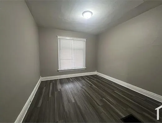 1390 W Woodruff Ave — Photo 15