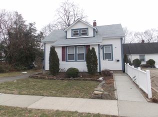 64 Andrew Ave, Islip Terrace, NY 11752