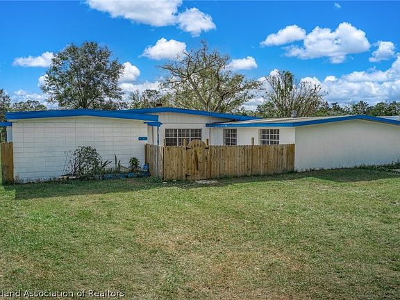 2nd image of 1805 E Recreation Dr