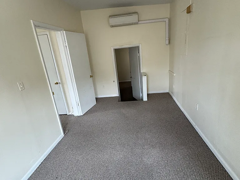 1135 Light St #3 — Photo 4