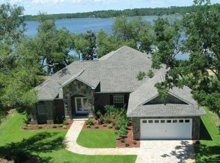 2822 Grand Bay Ct, Navarre, FL 32566