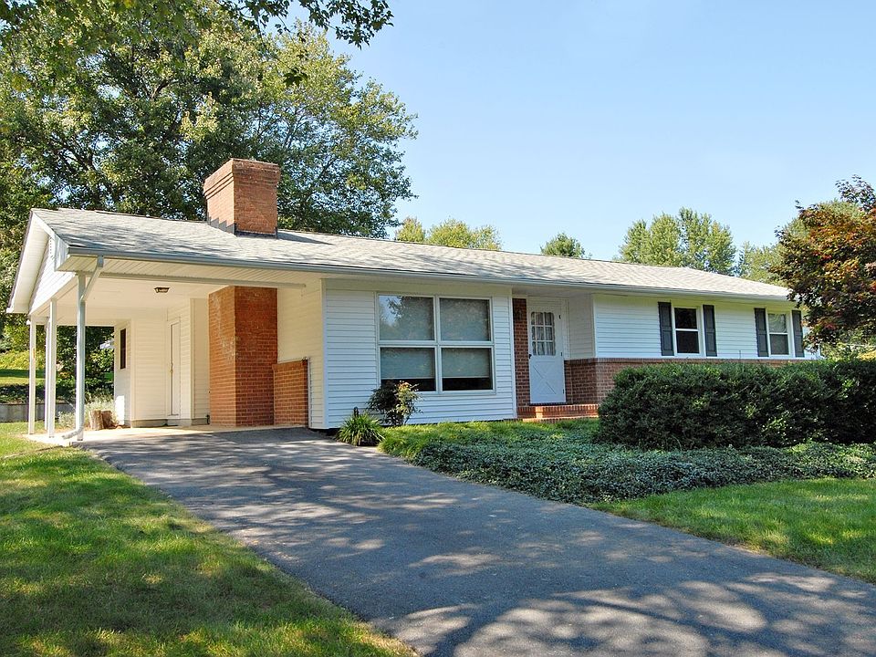 One Level Living At Its Finest