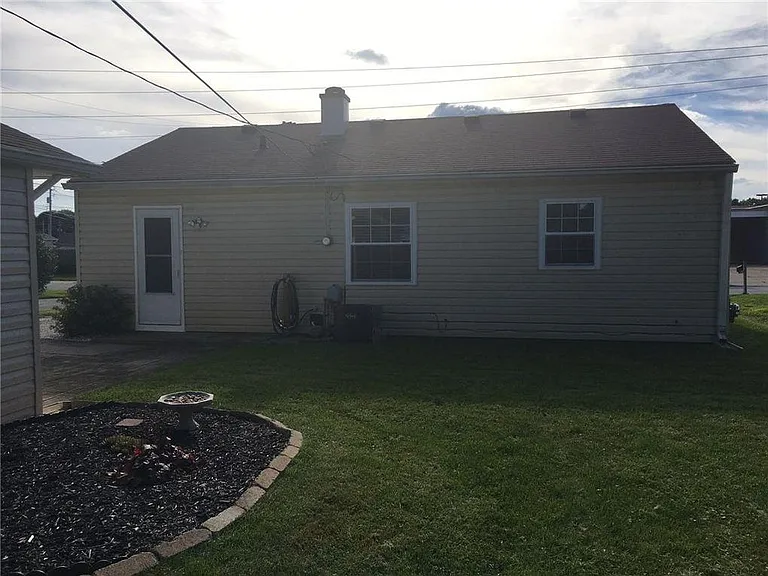 7 Allen Ln — Photo 3