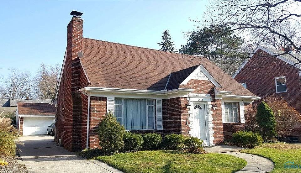 1st image of 2644 Pemberton Dr