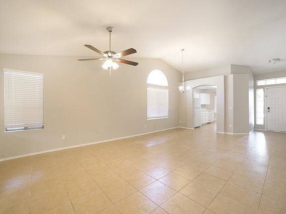 3rd image of 8556 W Ocotillo Rd