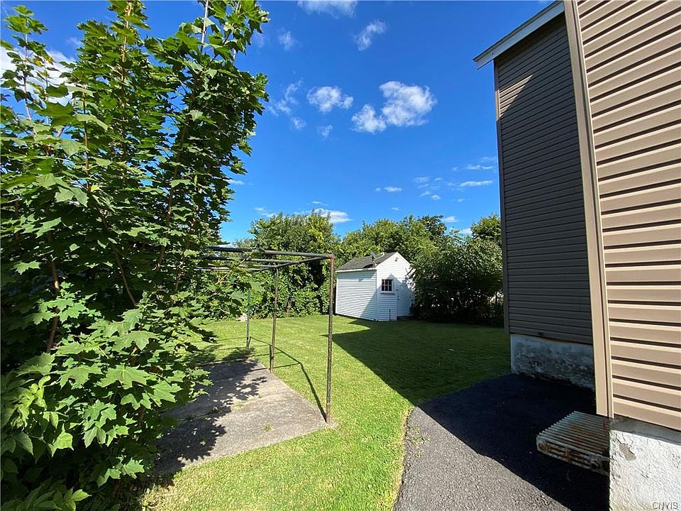 809 Eagle St, Utica, NY 13501 Zillow