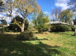 30 Chestnut St, Newtown Square, PA 19073