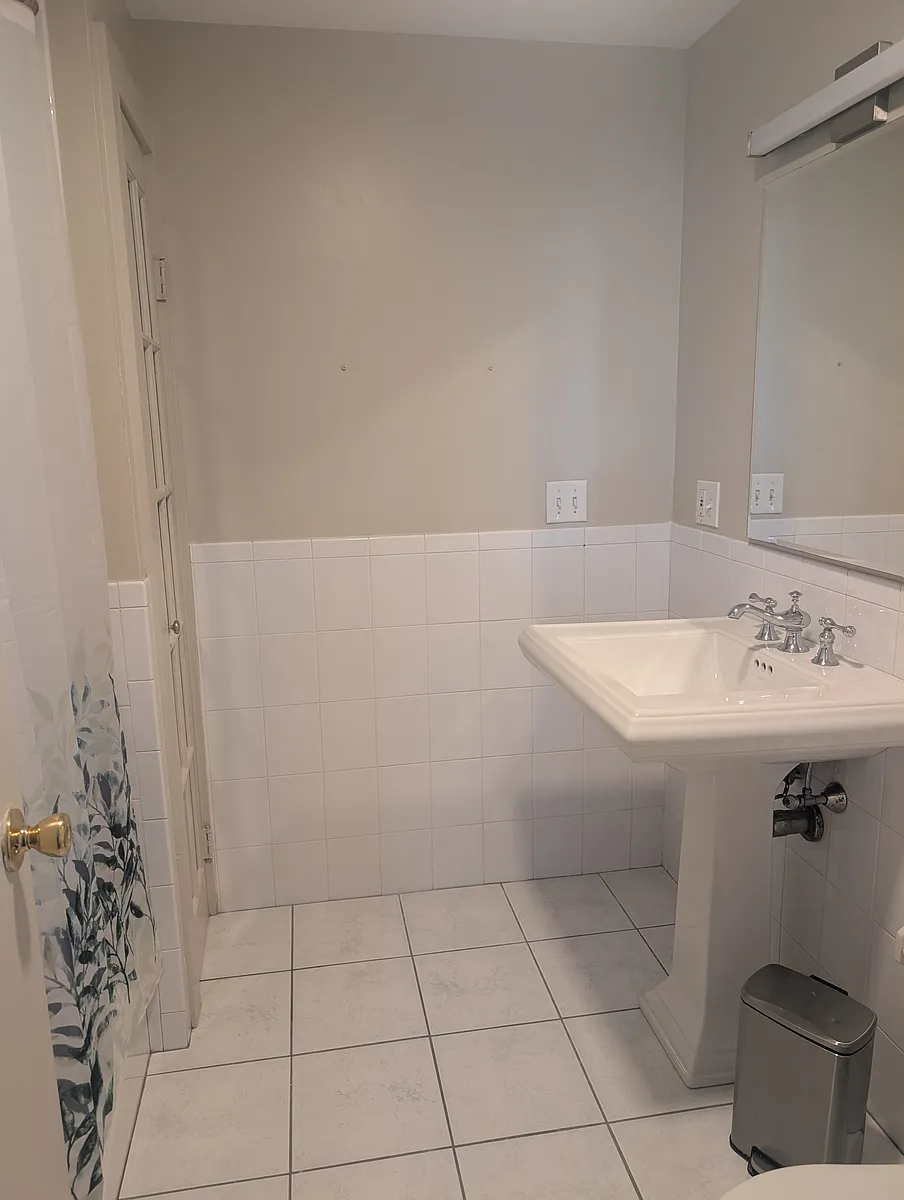 Building Photo - 456 Highland Ave #A