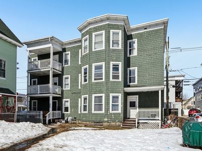 424 Cedar St, Manchester, NH, 03103
