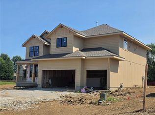 2243 W Elm St, Olathe, KS 66061