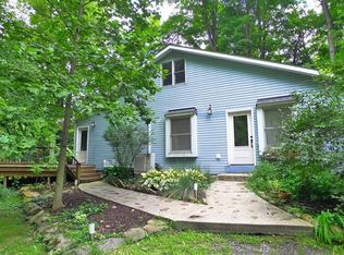 8536 Kent Rd, Novelty, OH 44072