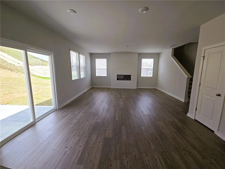 5539 Rosehall Pl — Photo 6