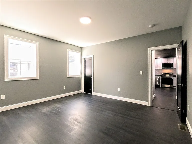 2 Sunnyside St #1 — Photo 12