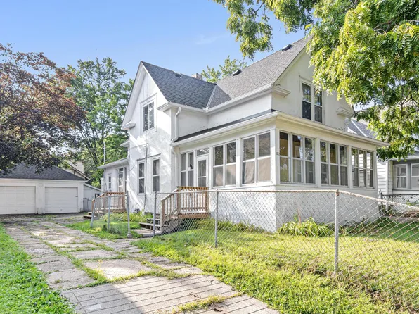 1013 Jameson St, Saint Paul, MN 55103