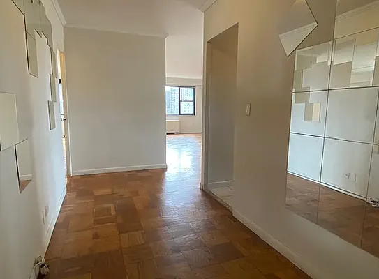 Rented by REAL New York | media 20