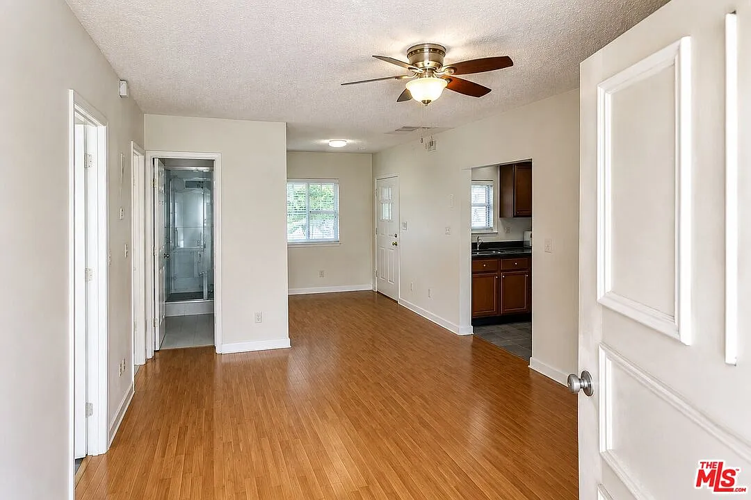 2 bed, 1.0 bath, 650 sqft, $1,800 — Photo 1