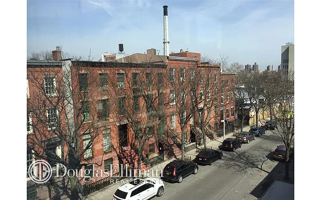 Sold by Douglas Elliman | media 17