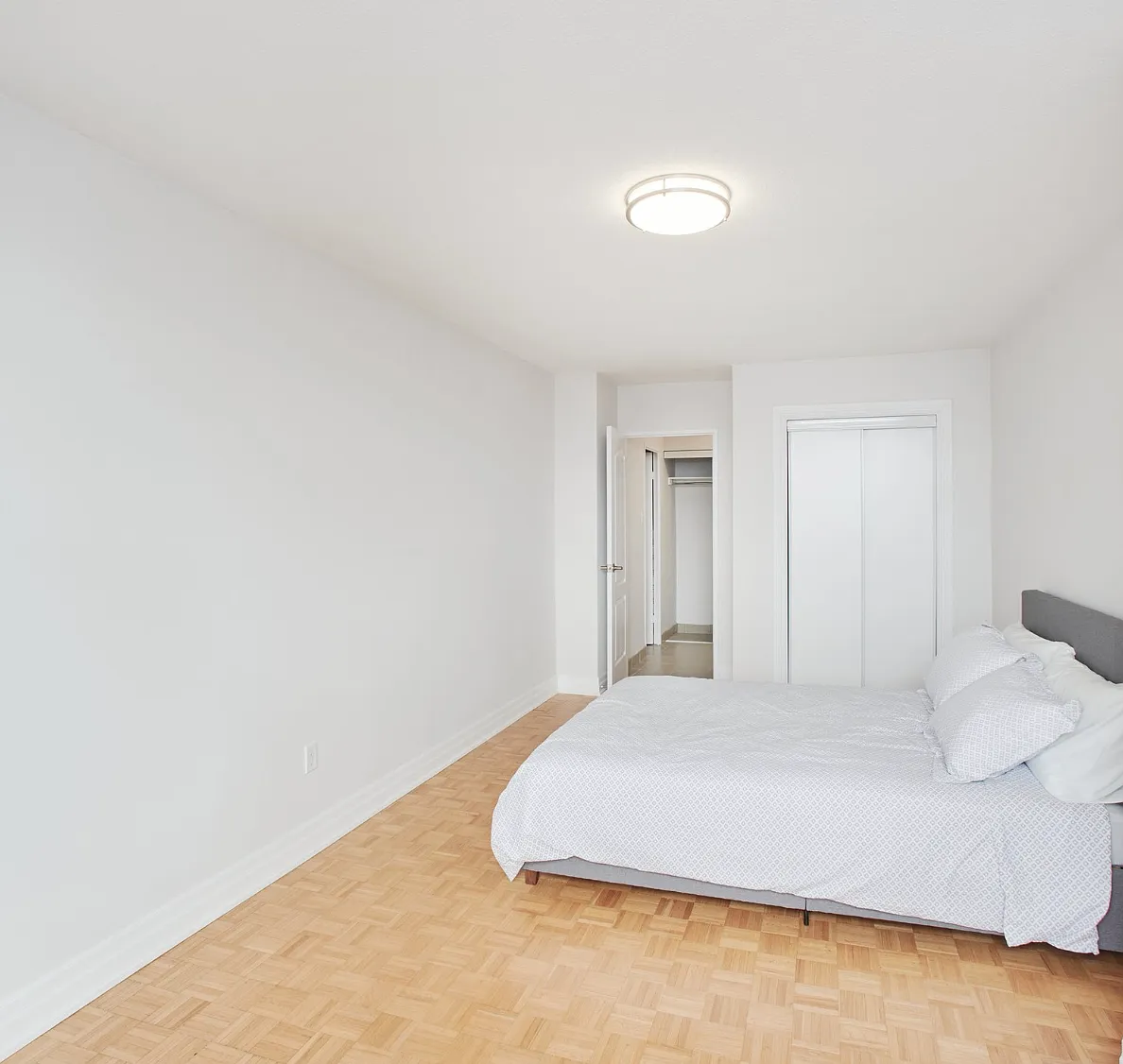 Building Photo - 53 Warrender Ave #1 BD