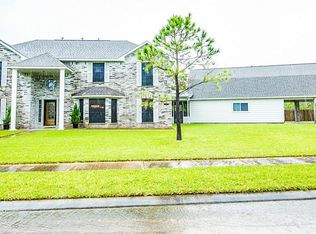 329 Primrose Ln, League City, TX 77573