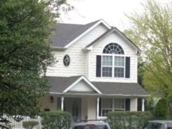 916 Round Swamp Rd, Old Bethpage, NY 11804
