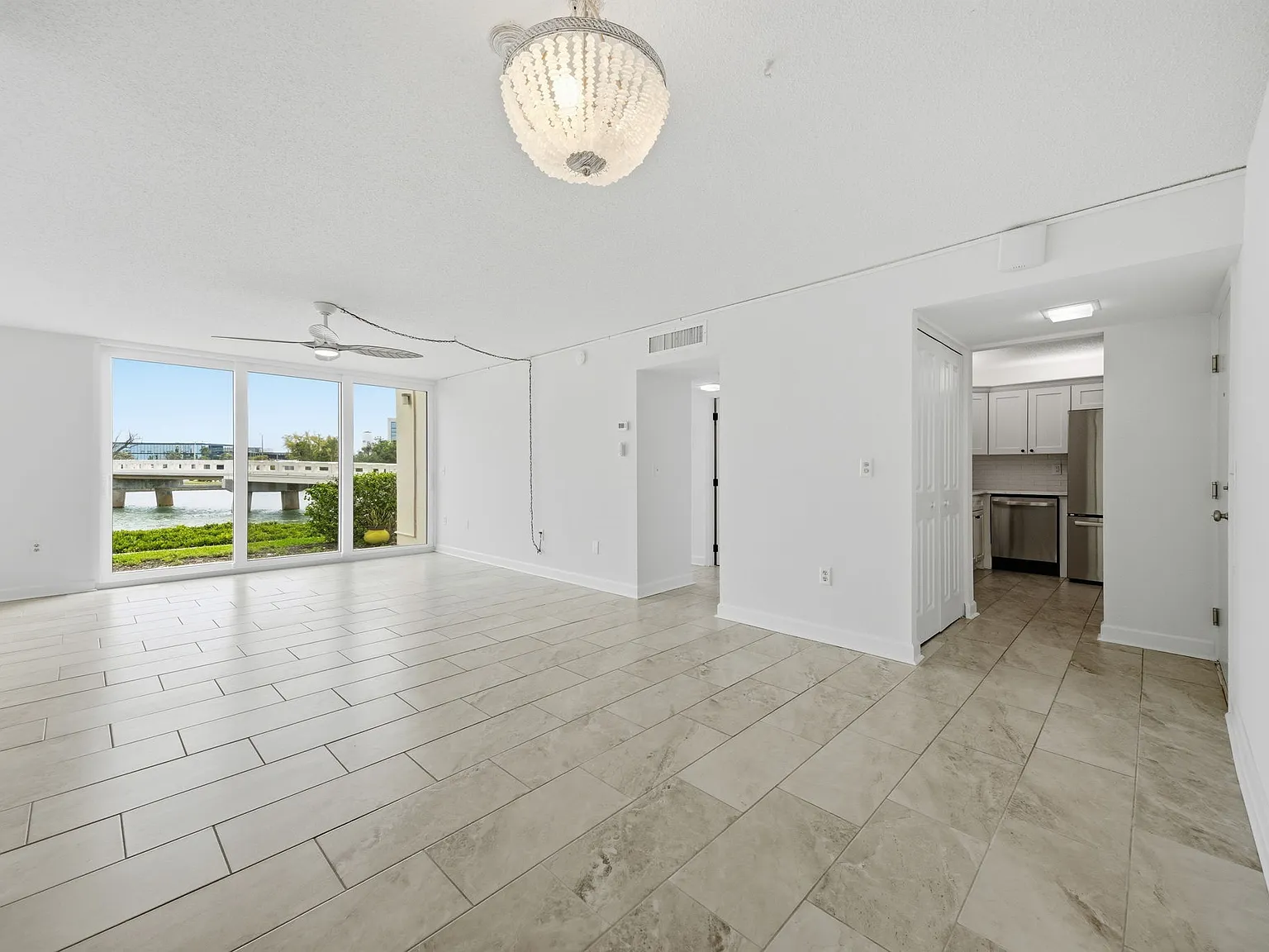 1 bed, 765 sqft, $1,850 — Photo 4