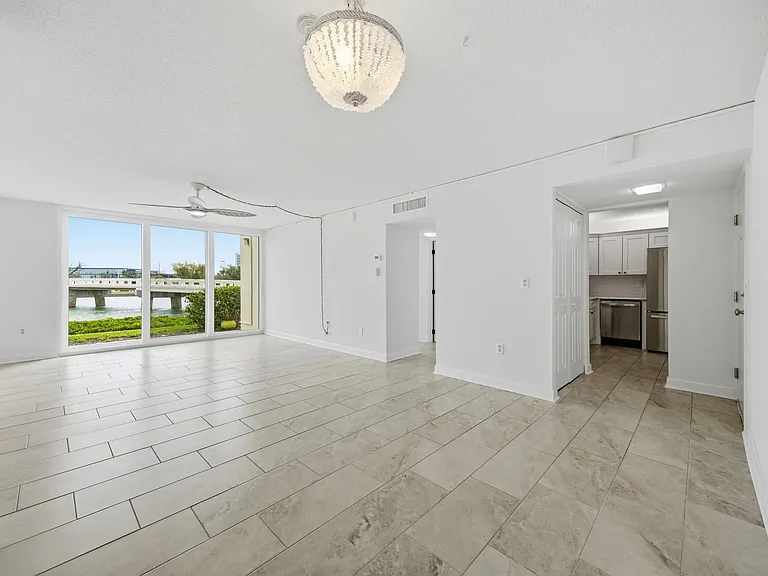 7465 Bay Island Dr S #112 — Photo 4