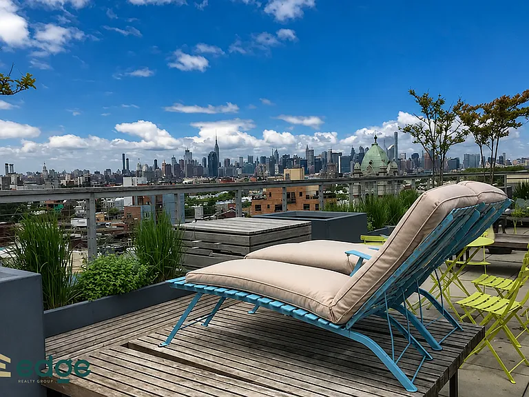 2 N Henry St #2B — Photo 13