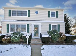 18 Fuller Ave, West Babylon, NY 11704