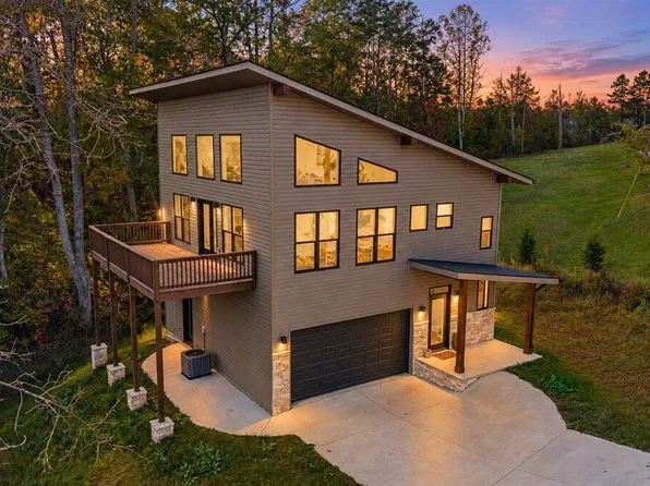 120 Stem Ln, Clinton, TN 37716