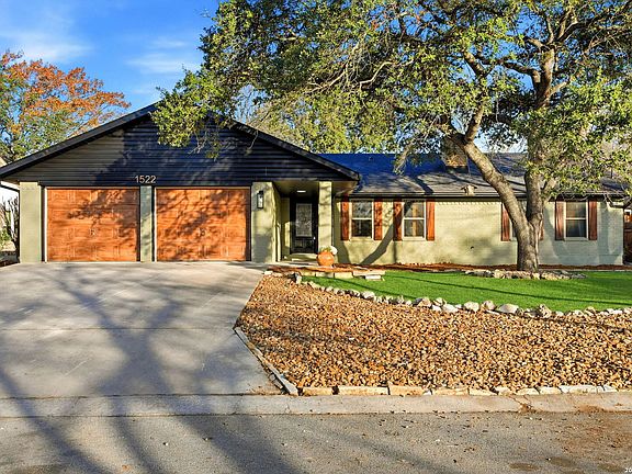2nd image of 1522 Devin Dr