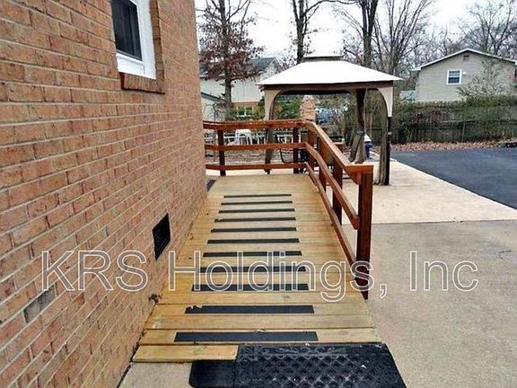 4th image of 3 Laurel Ct