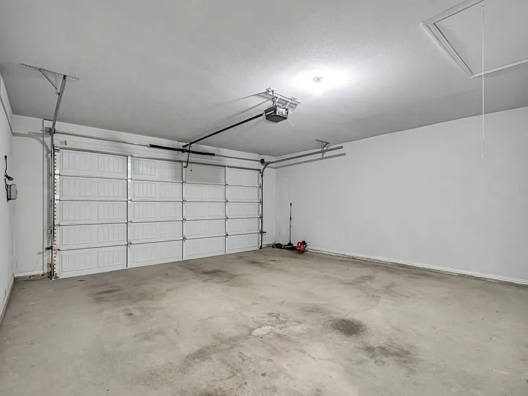 6807 Hall Of Fame Blvd — Photo 16