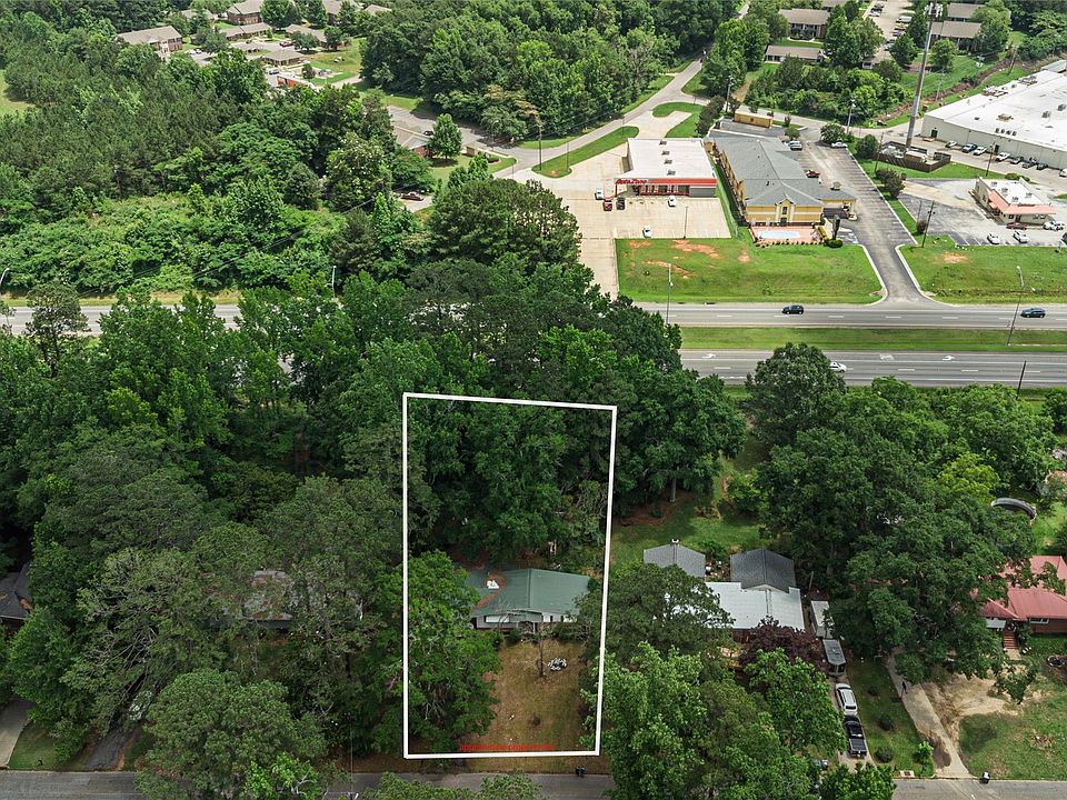 2nd image of 809 Woodland Rd