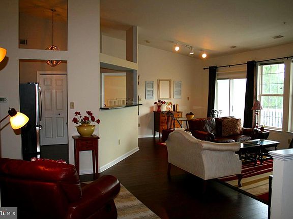 5th image of 8203 Blue Heron Dr APT 3B