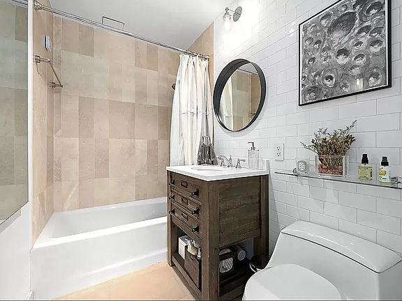 2nd image of 240 51st Ave APT 3M