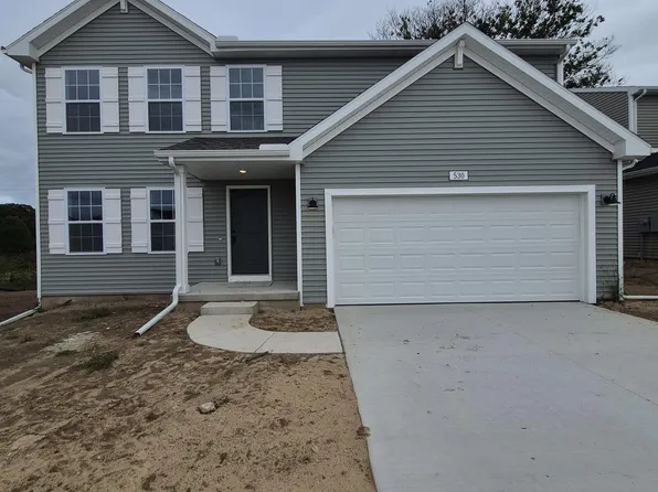 530 Snow Pine Ct, Cedar Springs, MI 49319
