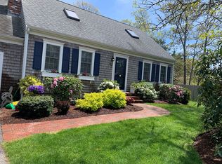 324 Meetinghouse Rd, South Chatham, MA 02659