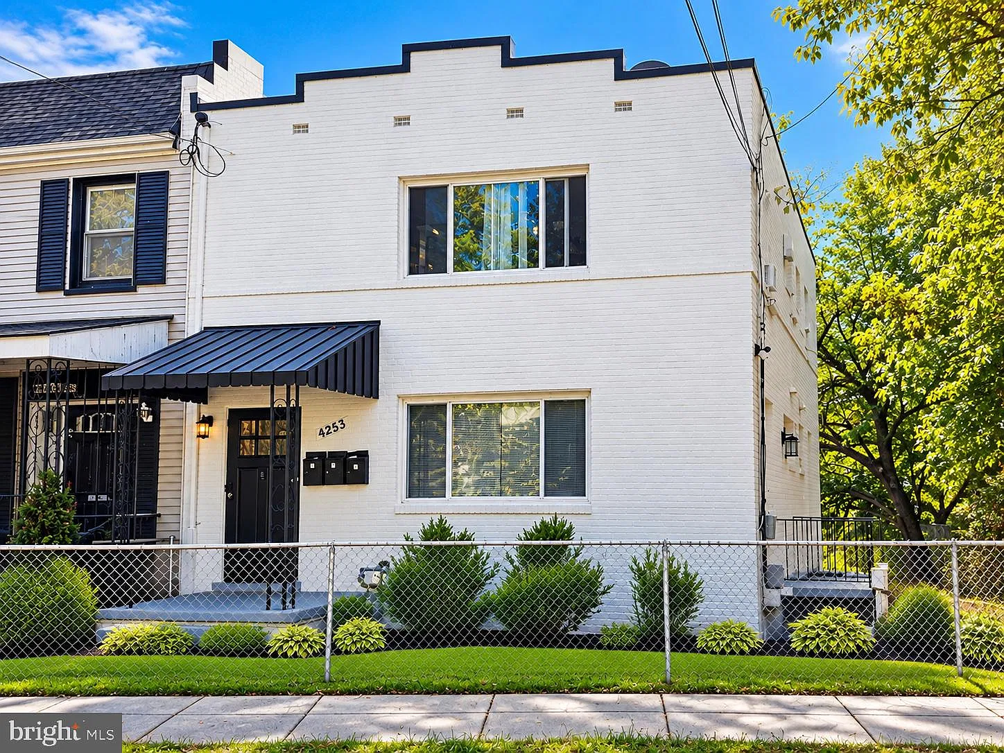 4253 Brooks St NE — Photo 1