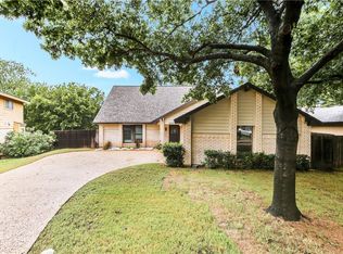 1611 Camero Dr, Carrollton, TX 75006