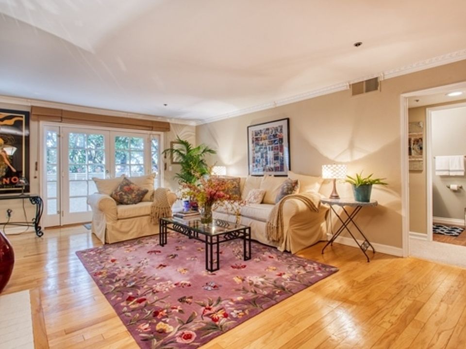 1st image of 1731 Barry Ave APT 106