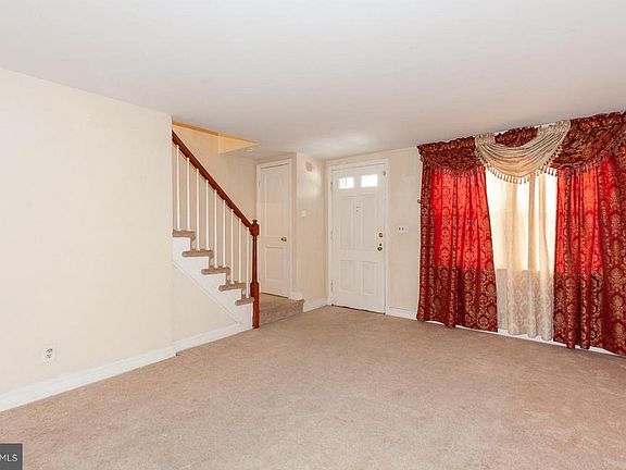 5th image of 4440 Laplata Ave