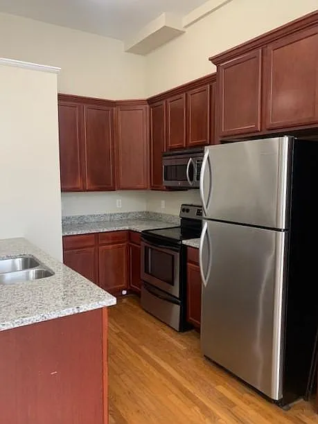 2 bed, 1500 sqft, $1,500 — Photo 3