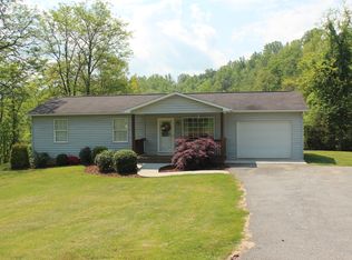 32 Davis Hill Rd, Canton, NC 28716