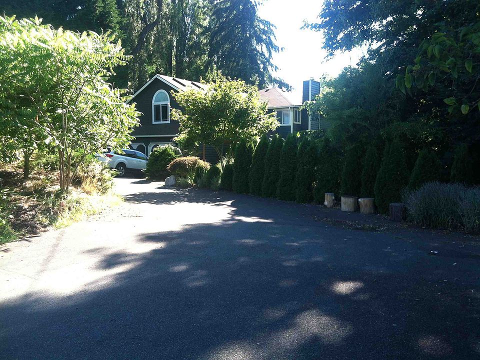 1st image of 1232 NE Brockman Pl