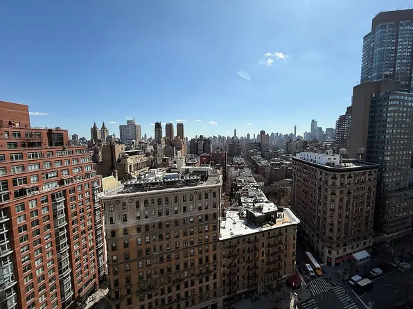 2025 Broadway APT 23G, New York, NY 10023