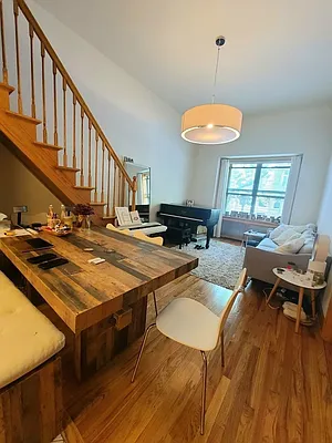 Rented by Manhattan Spaces | media 6