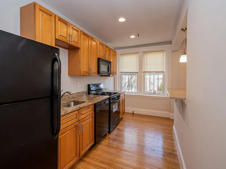 288 Chestnut Hill Ave #3 — Photo 6